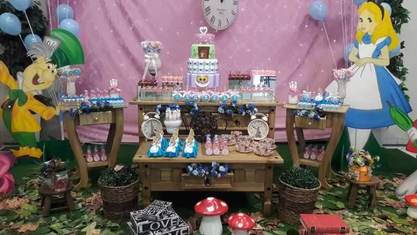 Alice no Pais das Maravilhas